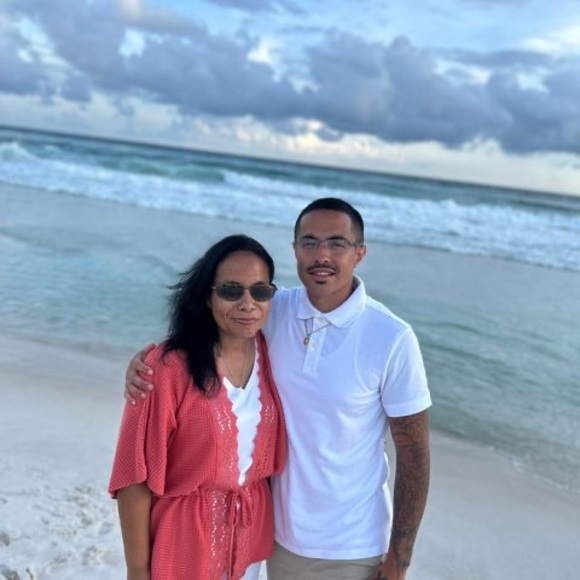 Meet your Posher, Christina - Picture 1 of 1